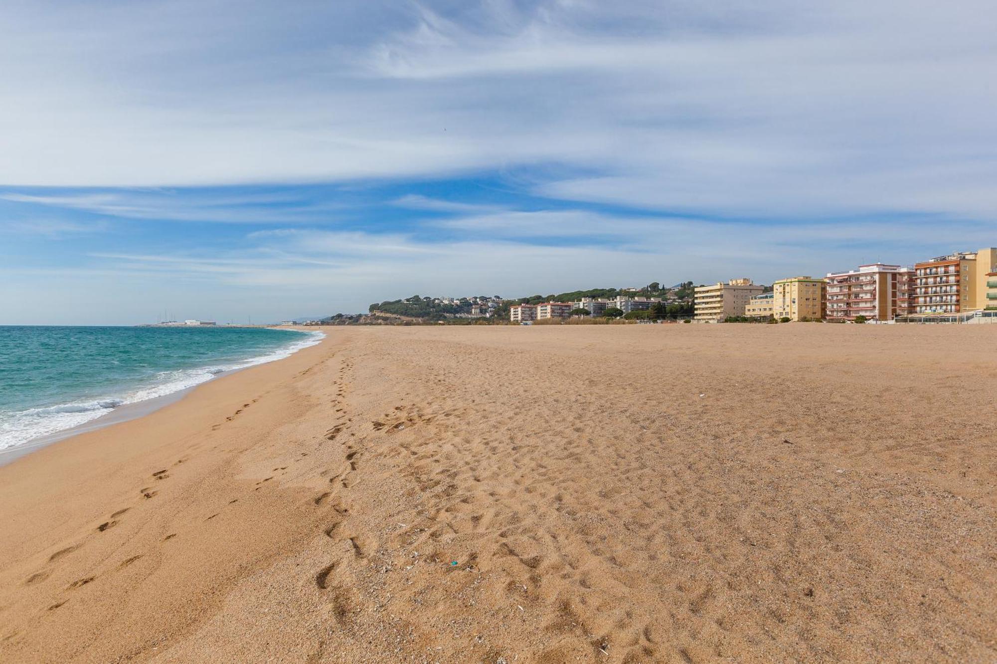 Blue Coast Apartment Canet De Mar Bagian luar foto